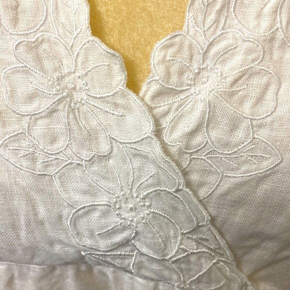 LOFT Cream V-Neck Blouse - Picture 2 of 7